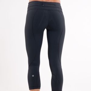 Lululemon run inspire 23” size 4